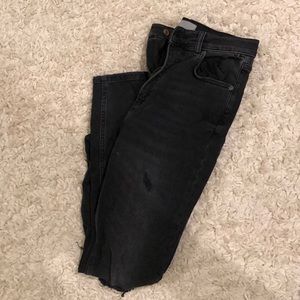 Black ripped jeans